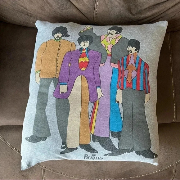 Handmade The Beatles Yellow Submarine Cartoon Grey Jersey Throw Pillow - Picture 10 of 10